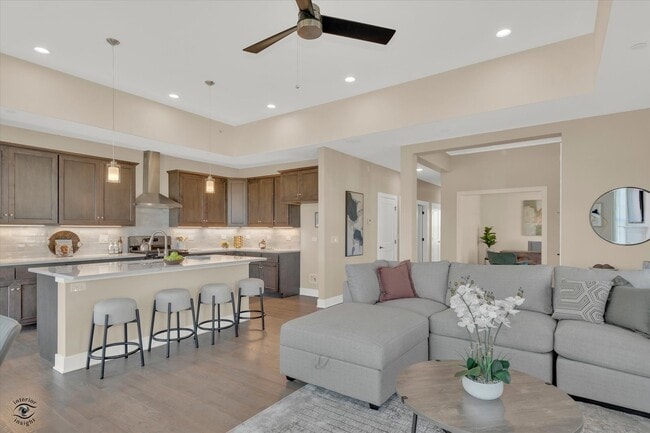Building Photo - 8022 Bradley Dr