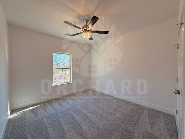 Building Photo - Bella Vista Single-Family Home- 3 Bed/ 2 Bath- Beautiful Cheston Plan