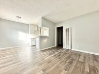 Building Photo - 2315 E Spaulding St