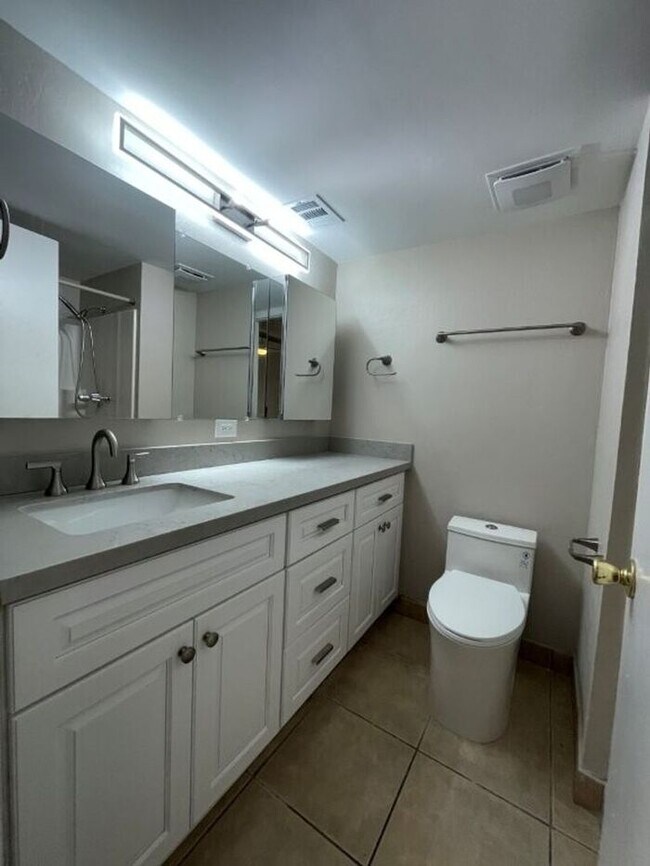 Building Photo - 5634 N 79th Way