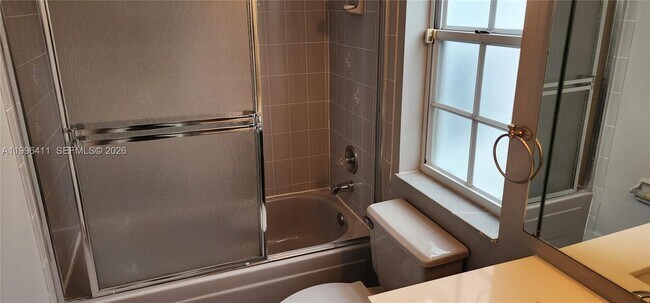 Building Photo - 4725 SW 143rd Ave