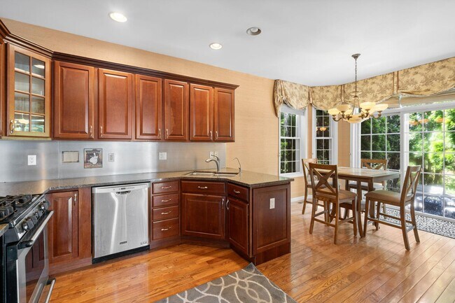 Building Photo - 1 Pinehurst Cir