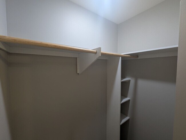 Building Photo - 2 Bedroom • 2 Bathroom • Triplex Unit in S...
