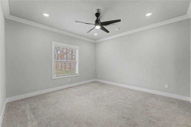 Building Photo - 2 Creetown Ln