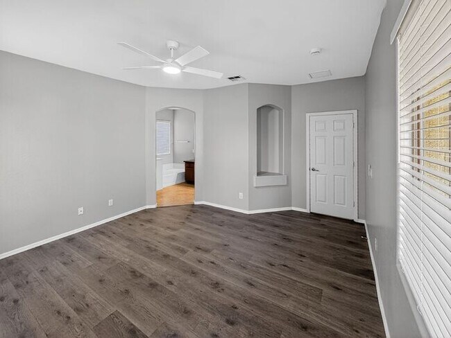 Building Photo - Single level, 4 bed 2 bath in Gilbert