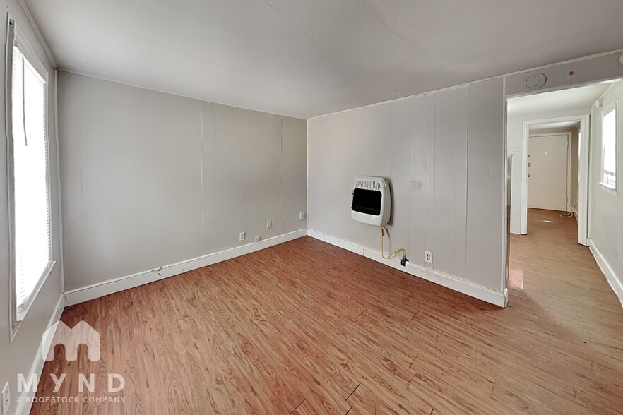 Building Photo - 2105 26th St