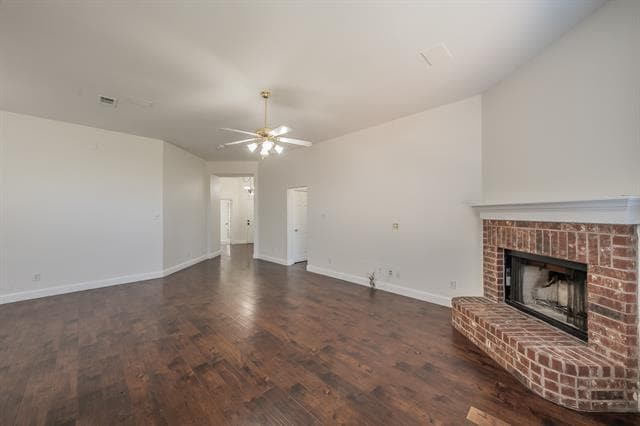 Building Photo - 1075 Port Sullivan Dr