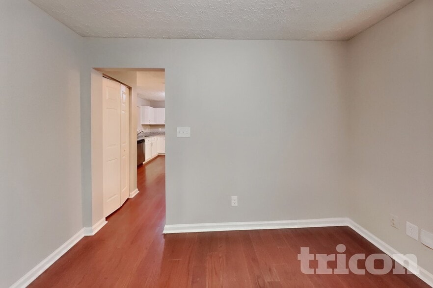 Building Photo - 3328 Neptune Dr