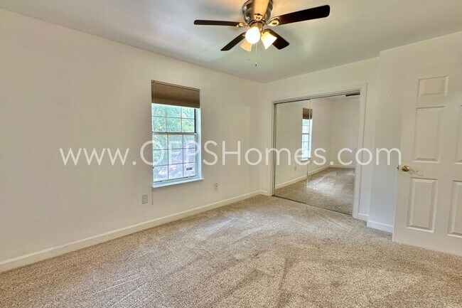 Building Photo - 324 Curacao Way