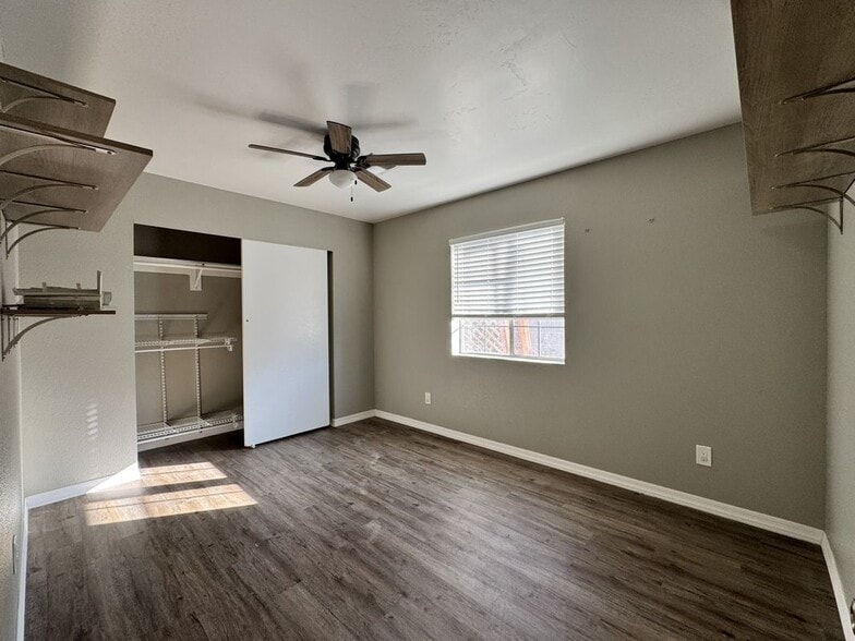 Building Photo - 726 Calle Nueva Vida