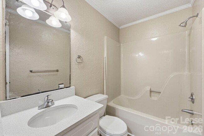 Building Photo - 6299 Spring Ct Ln
