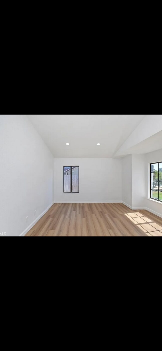 Building Photo - 11692 Hummingbird Pl