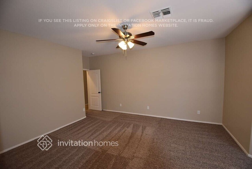 Building Photo - 4575 E Campbell Ct