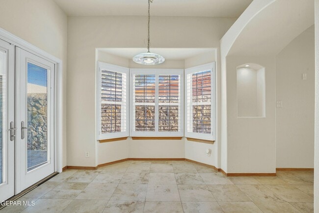 Building Photo - 2316 N Campbell St