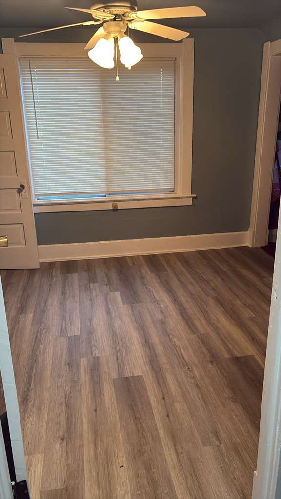 Building Photo - Must-See 2-Story, 2-Bedroom Home with Fenced Yard