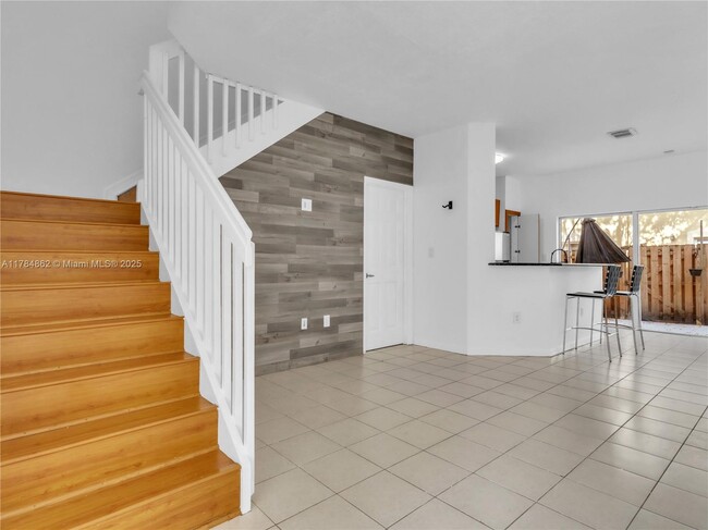 Building Photo - 8432 NW 107th Ct