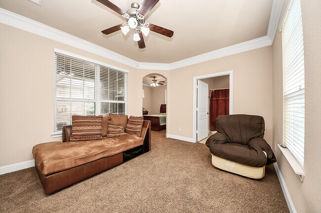 Building Photo - 22719 Shieldhall Ln
