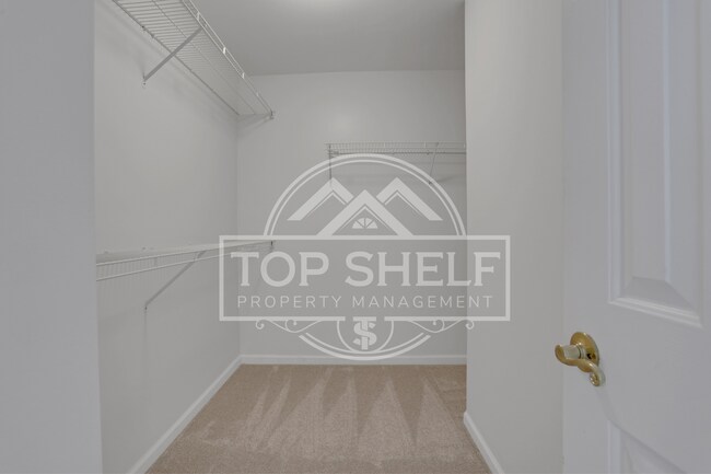 Building Photo - 127 Tara Blvd