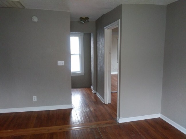 Building Photo - 220 Brooklyn 2