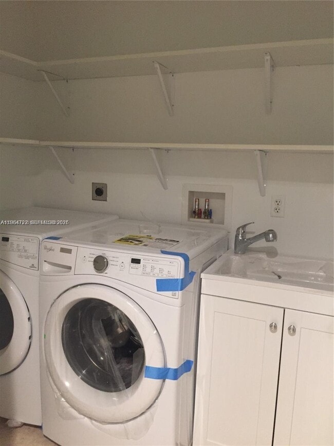 Building Photo - 3330 NE 190th St