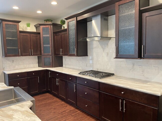 Building Photo - 6 Bedroom 4 Bathroom House in Supply NC-Unfurnished