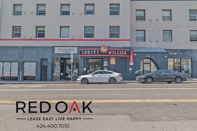 Building Photo - 1509 1/4 N Wilcox Ave-304