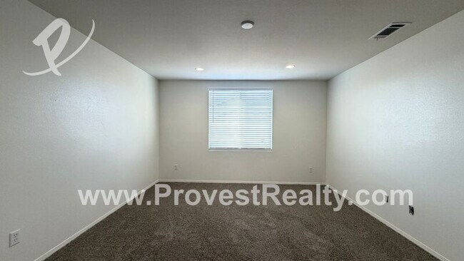 Building Photo - 10959 Mesa Linda St