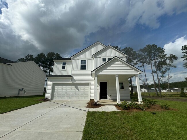 Building Photo - Coming Available!