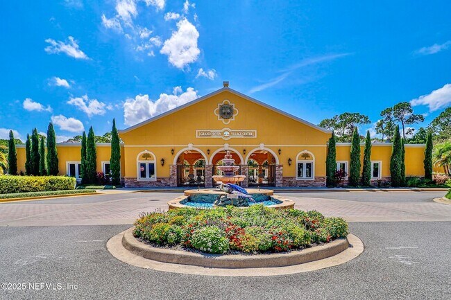 Building Photo - 9 Creek Side Dr