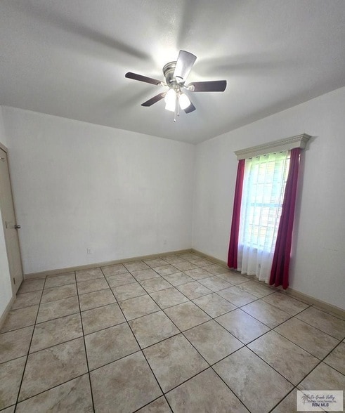 Building Photo - 1217 Escondido Ln