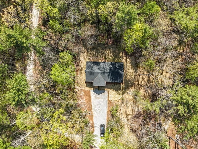 Building Photo - 70 Erwin Hill Dr