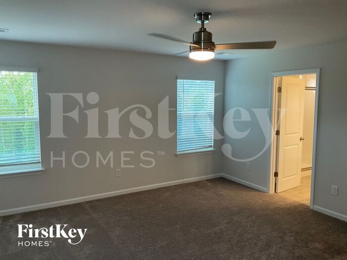 Building Photo - 718 Ridgemoor Trl