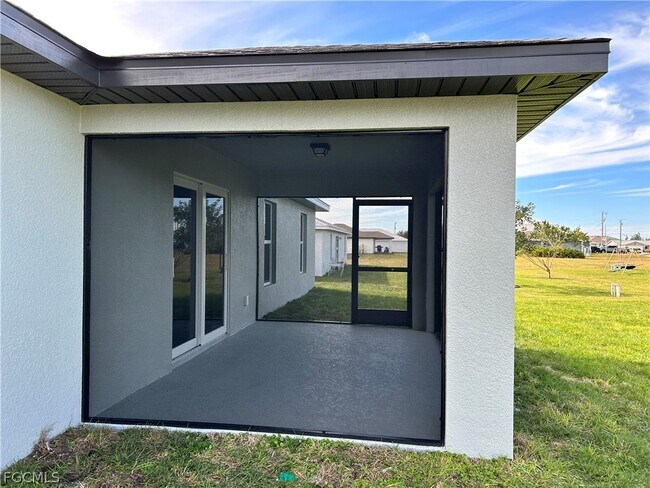 Building Photo - 1011 NW 22nd Terrace