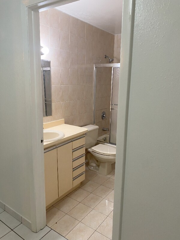 Building Photo - 4782 NW Flagler Terrace