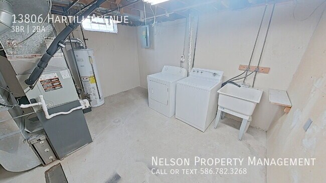 Building Photo - 13806 Hartill Ave