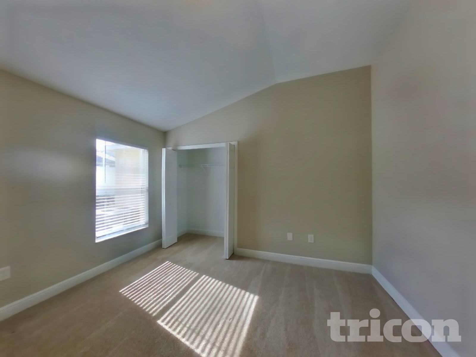 Building Photo - 5732 Greystone Dr