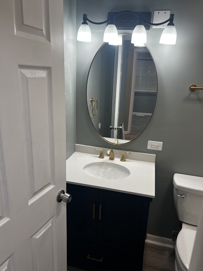 Building Photo - 20128 Ash Ln