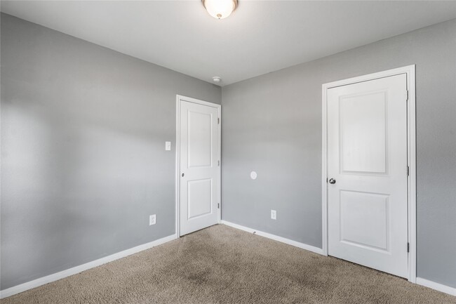 Building Photo - 15638 Del Norte Dr