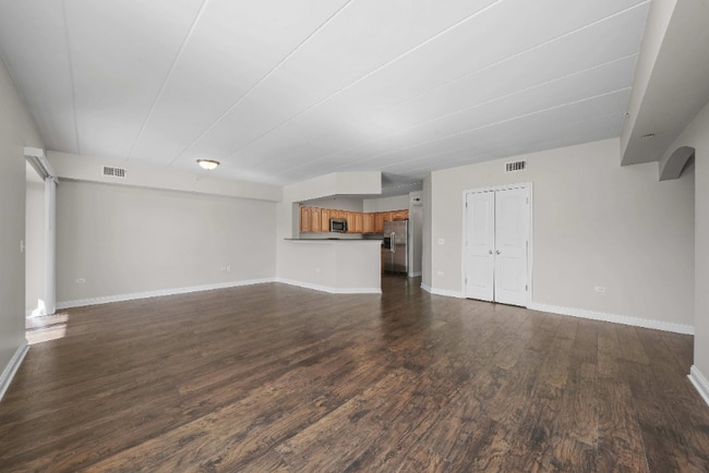 Building Photo - 7250 W 157th St