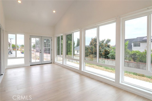 Building Photo - 268 Macalester Dr