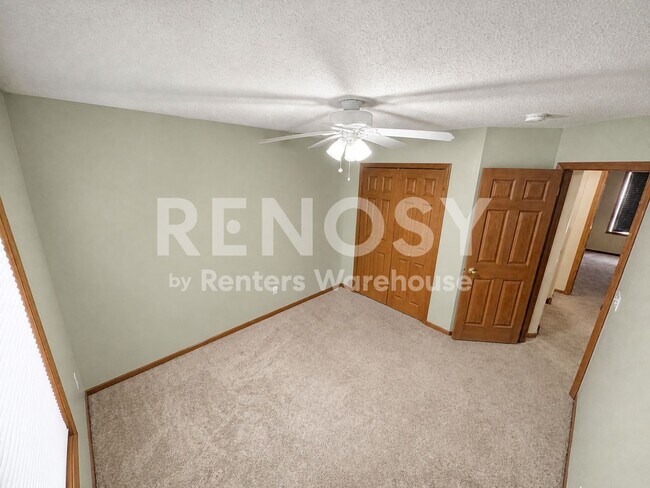 Building Photo - Available September 1st 3 Bedroom 3 Bath Single Family Home in Plymouth