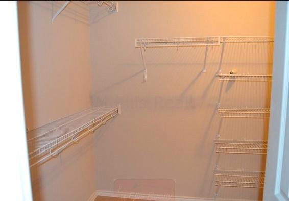 Building Photo - 714 Point Sunset