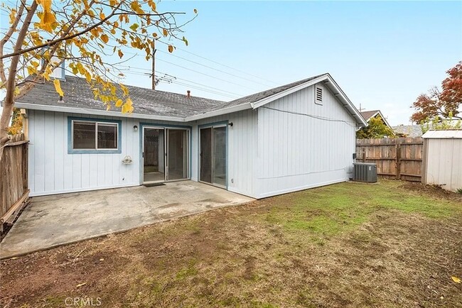 Building Photo - Welcome to this 3-bedroom, 2-bath home