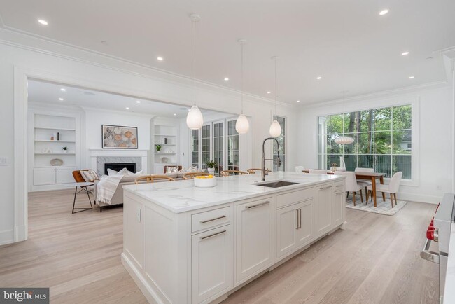 Building Photo - 4821 Rodman St NW