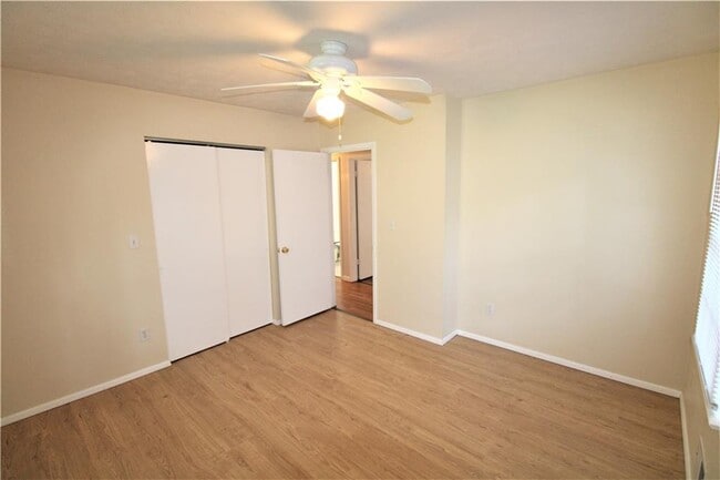 Building Photo - 979 Chestnut Oak Ct