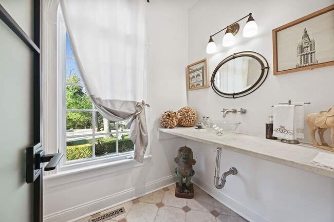 Building Photo - 367 Riversville Rd