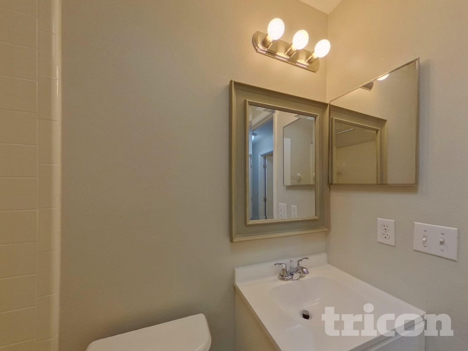 Building Photo - 1289 Cleveland Ave