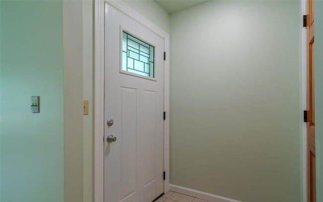 Building Photo - Ranch 3BR-2BA Single-Family House - Washington MO 63090