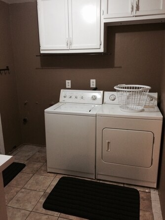 Laundry Room and Storage - 2005 Santa Anna