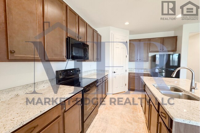 Building Photo - 3Bed/2Bath Home w/3 Car Gar in Casa Grande...